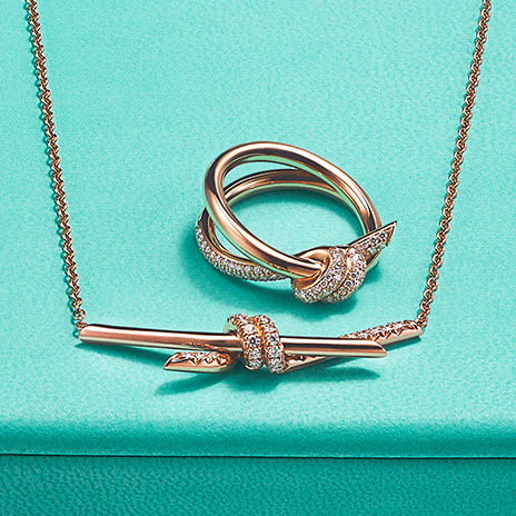 Anjeya Knot