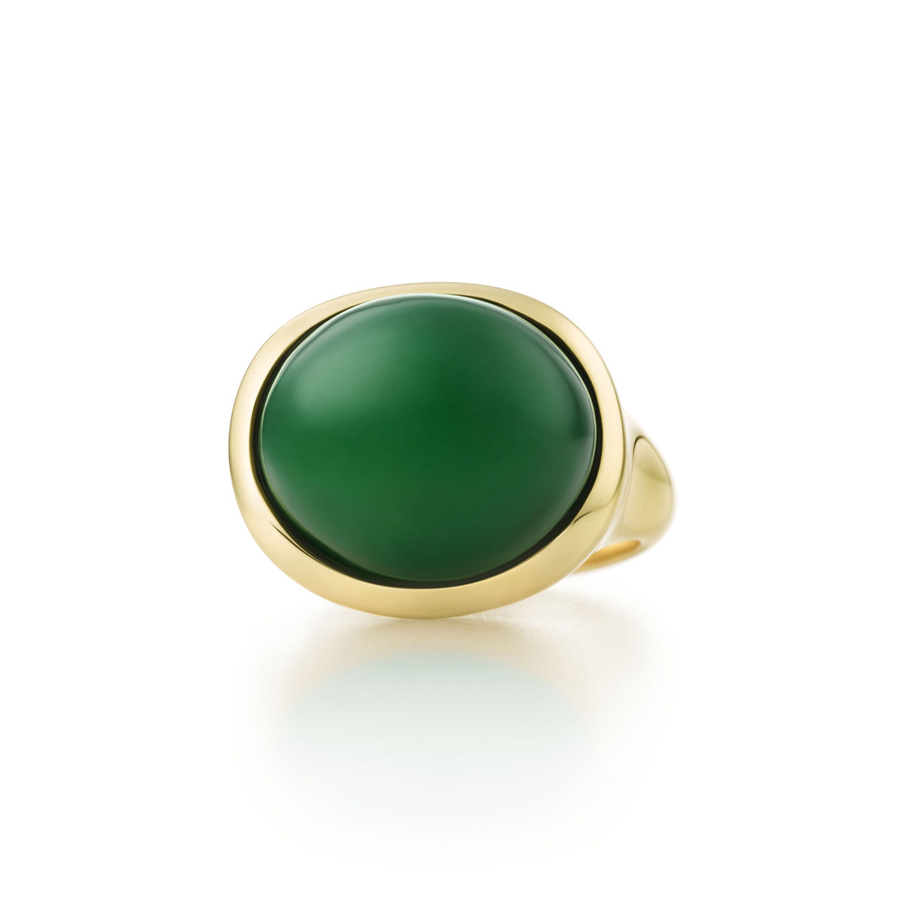 Cabochon Ring in Yellow Gold with Green Nephrite Jade