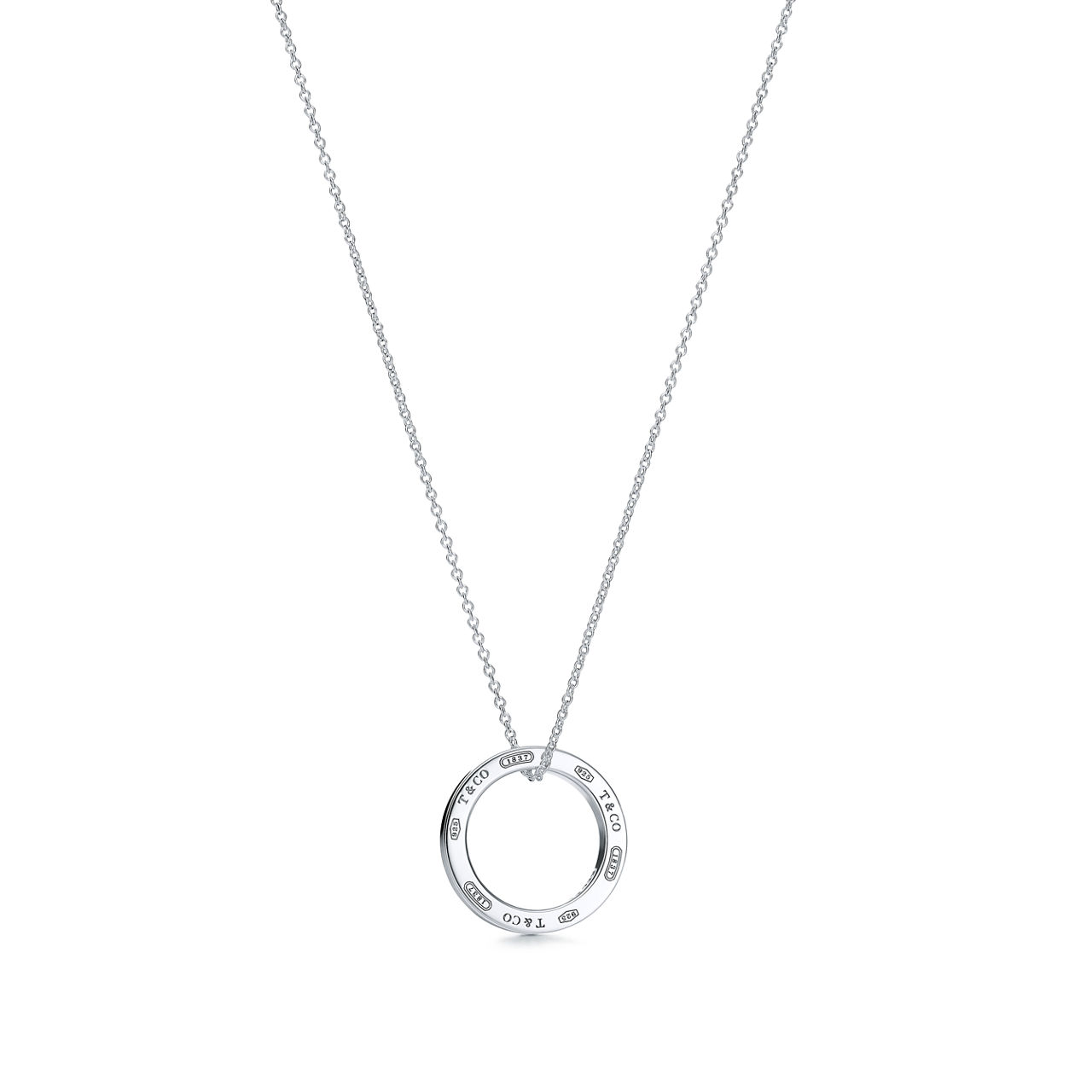 Circle Pendant in Silver, Medium