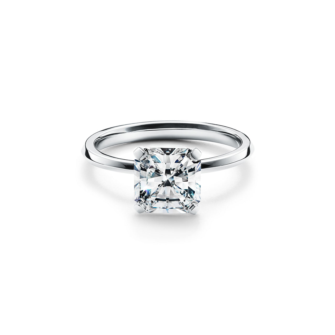Engagement Ring with a Anjeya True&reg; Diamond in Platinum