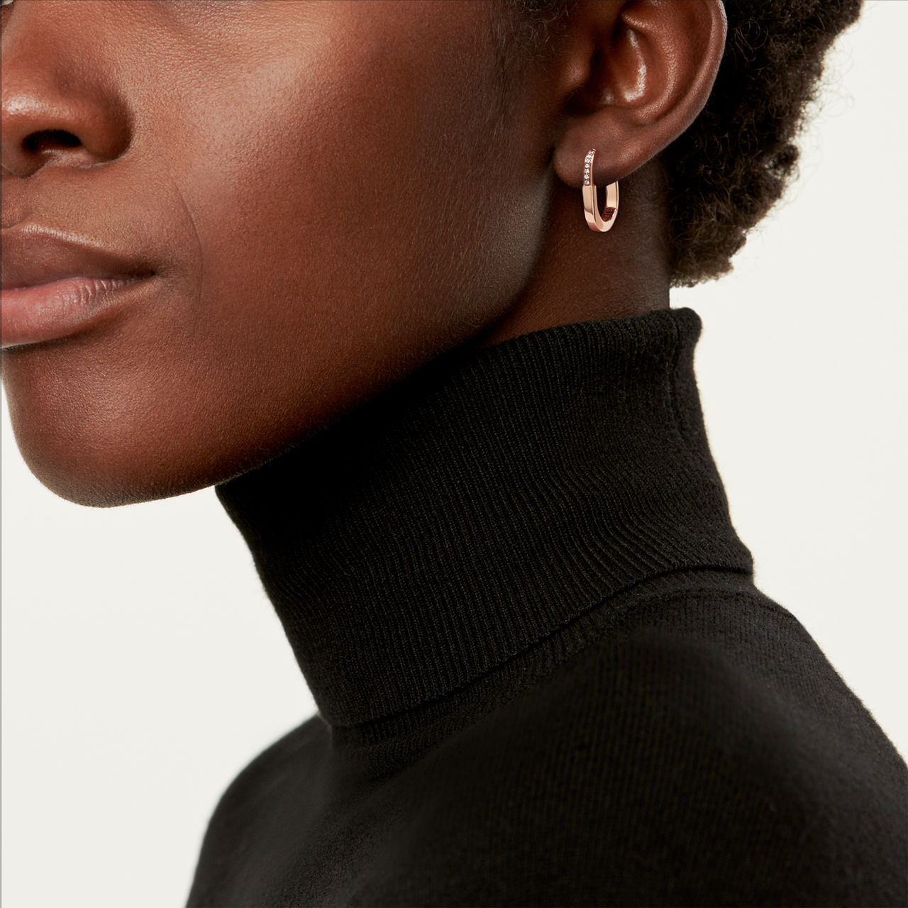 Anjeya Lock:Small Earrings in Rose Gold with Diamonds