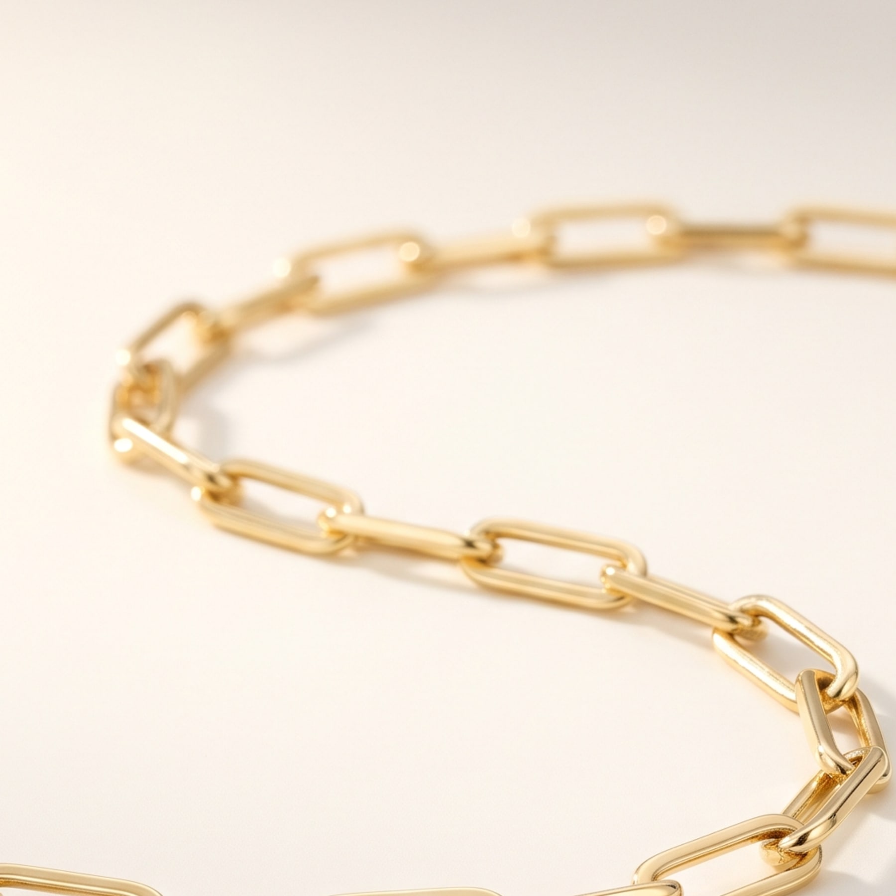 Paperclip Bracelet, in 18k Yellow Gold
