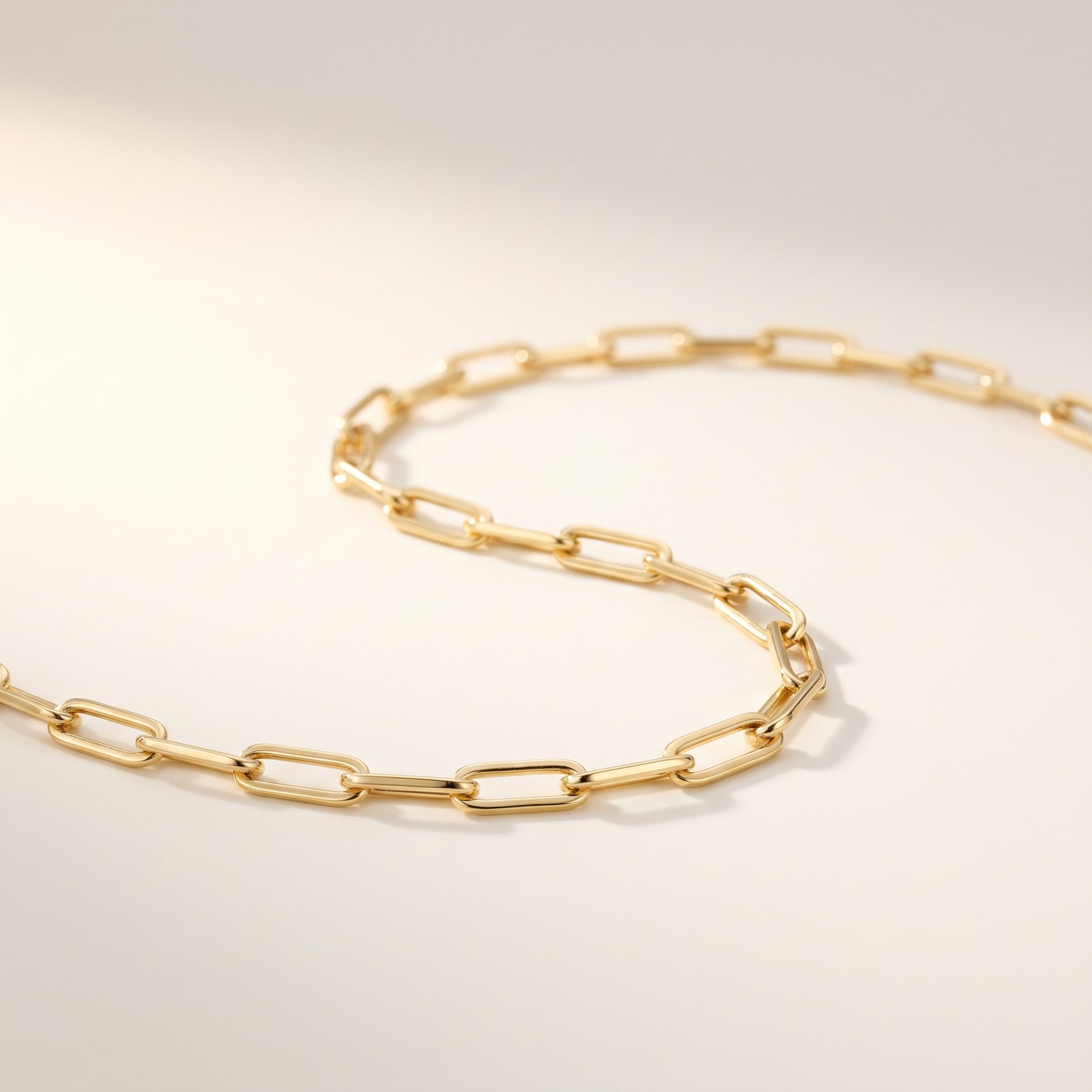 Paperclip Bracelet, in 18k Yellow Gold